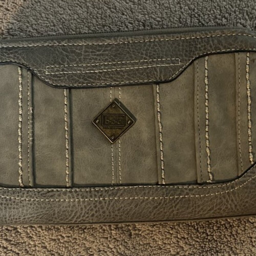 BOC Clutch Wristlet for Women NWOT